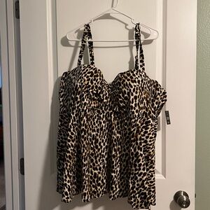 Torrid leopard print tankini top NWT